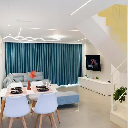 Blue Luxury Duplex Дуррес
